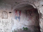 Felsmalerei in einer Felsenkirche von Matera.